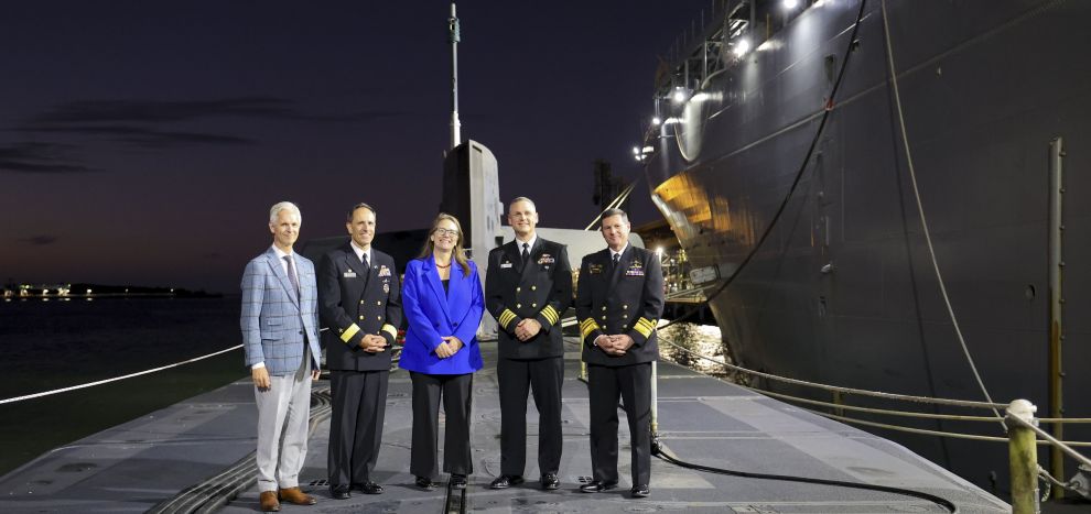 USS Frank Cable, AS 40, Victory in the Pacific Day, USS Ohio, SSGN 726